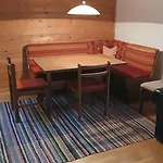 Kapeller *